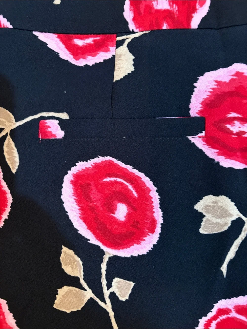 kate spade New York Rose Cropped Black Wide-Leg Pants with Red/Pink Rose Print